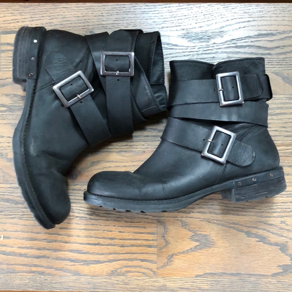 Steve Madden leather combat boots